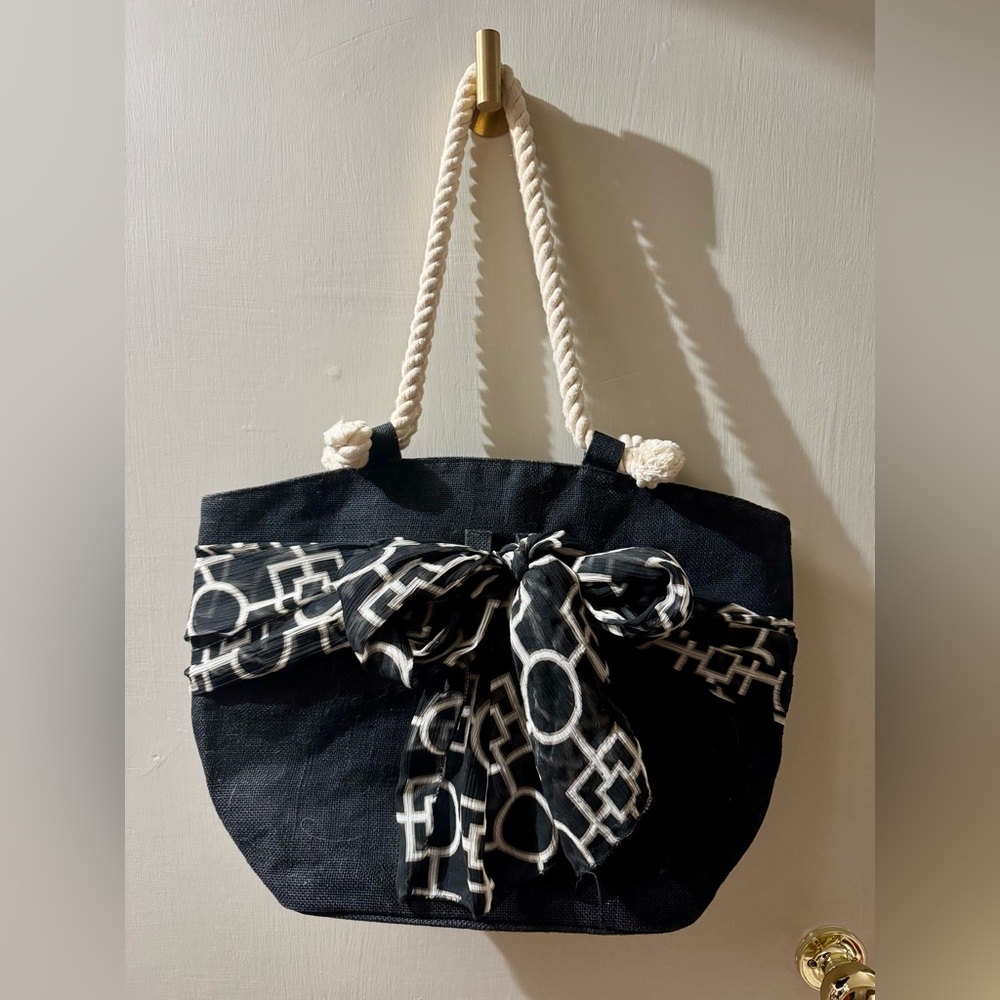 Mud Pie Black and White Shoulder Bag